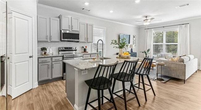 Photo - 10 Bridgestone Cir