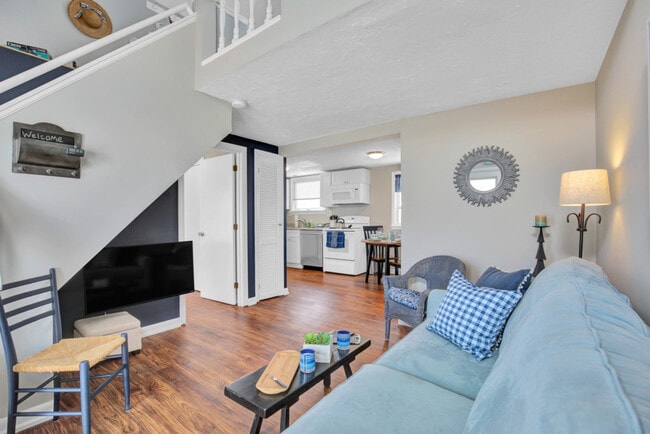 Photo - 23 Island Path Unit SI ID1631111P