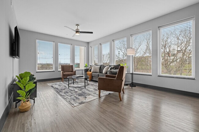 Photo - 3025 Charlotte Ave Unit SI ID1627742P