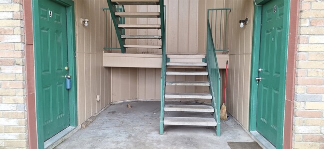 Photo - 1327 Brenda Ln Unit A