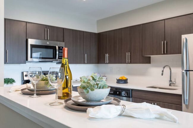 Photo - Whitney Apartments