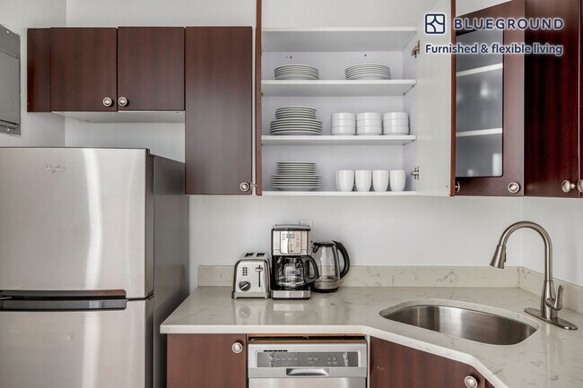 Photo - 220 W 14th St Unit FL2-ID299