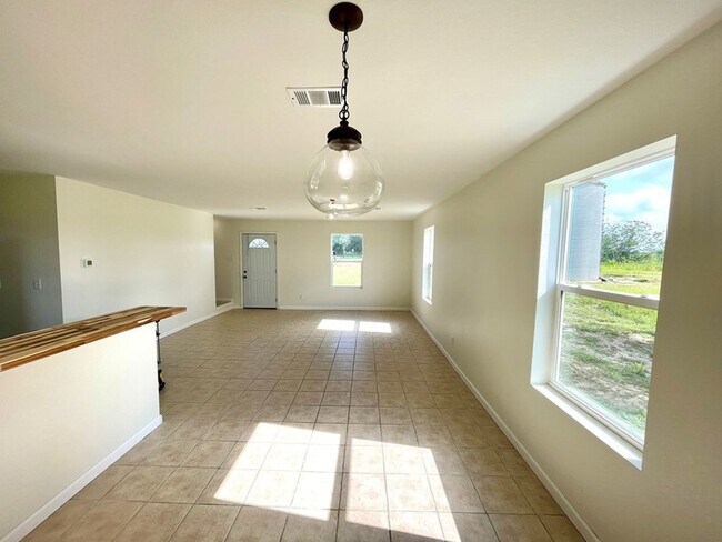 Photo - 11490 NE 30th St