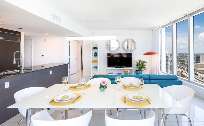 Photo - 485 Brickell Ave Unit SI ID1240480P