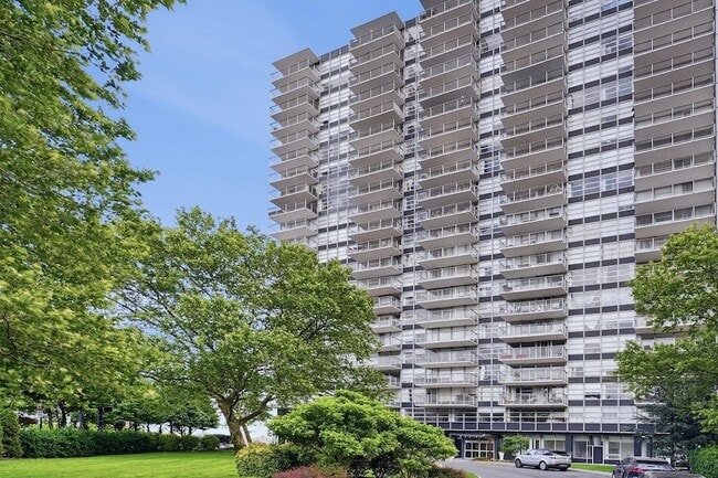 Photo - 6050 Blvd E Unit 16E