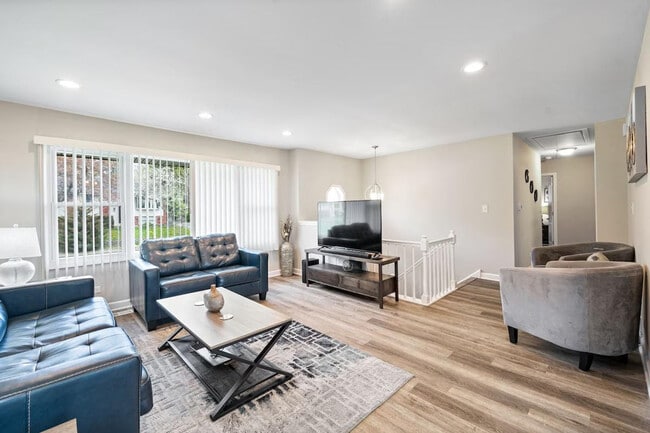 Photo - 804 Willow St Unit ID1285016P