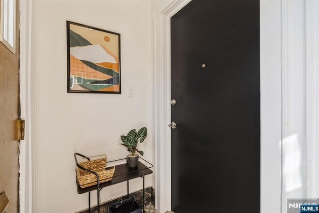 Photo - 41-43 Poe Avenue Unit 1 Unit 1