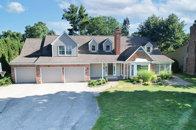 Building Photo - 1688 Northlawn Blvd