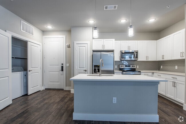 1 BR 1 BA - 773 SF - Caprock Crossing