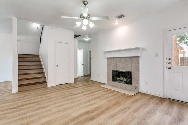 Photo - 1013 Rodin Ln