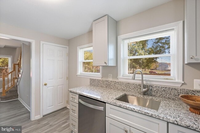 Photo - 6903 Friendship Rd