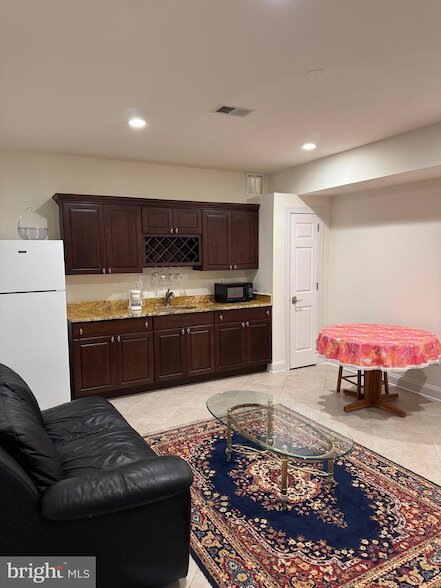 Photo - 6953 Pine Crest Ave