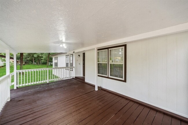 Photo - 110 Charlies Ln