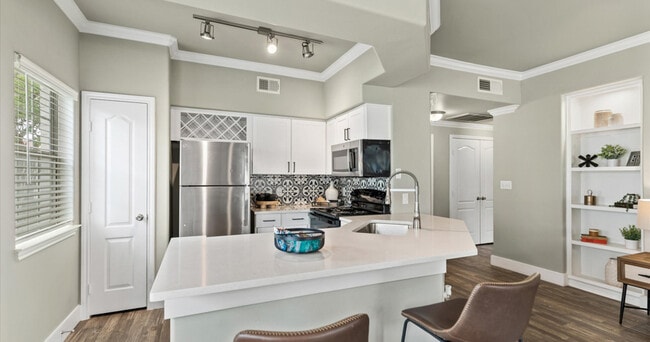 Building Photo - Sorrento