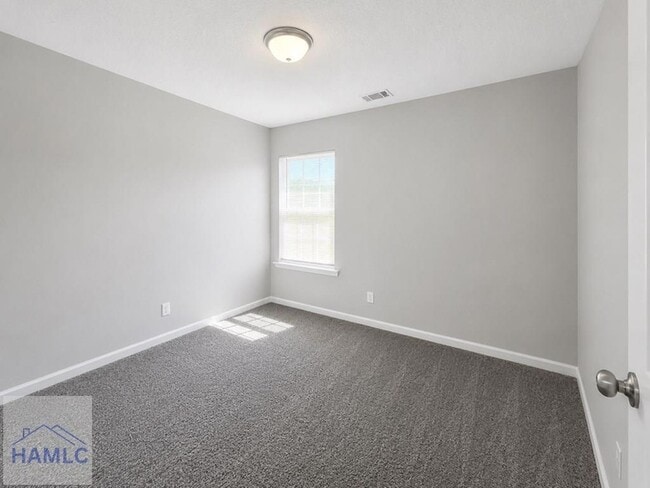 Photo - 151 Whippoorwill Wy NE