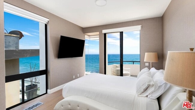 Photo - 25252 Malibu Rd