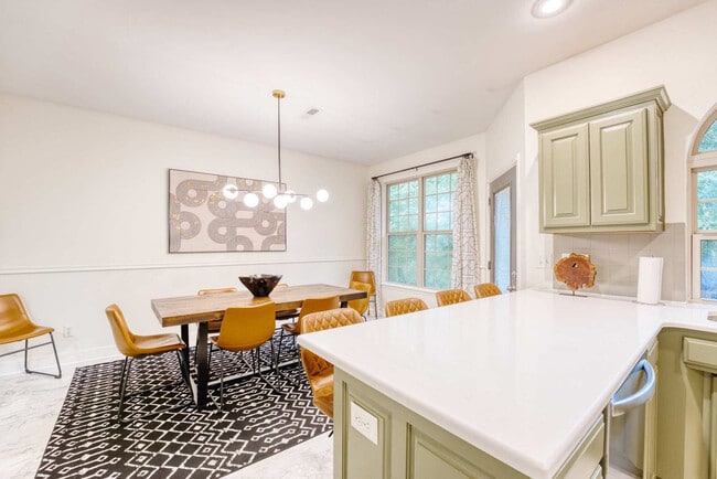 Photo - 1517 NW Bell Royal Ct Unit ID1297037P