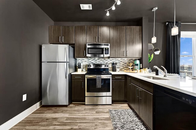 Photo - 2200 State St Unit SI ID1494705P