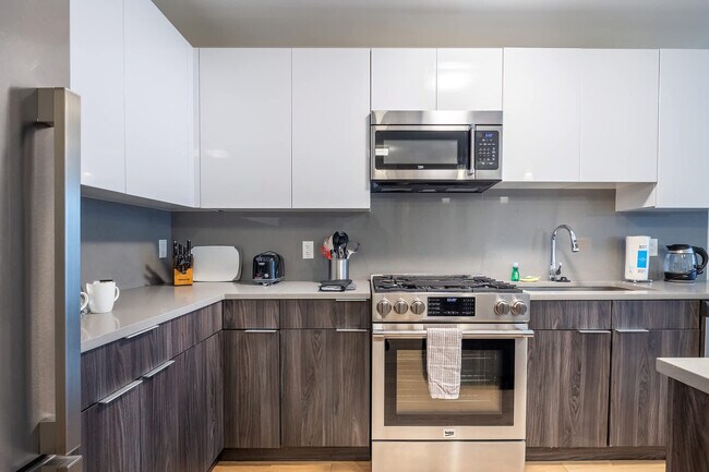 Photo - 355 Atlantic St Unit SI FL10-ID1050444P