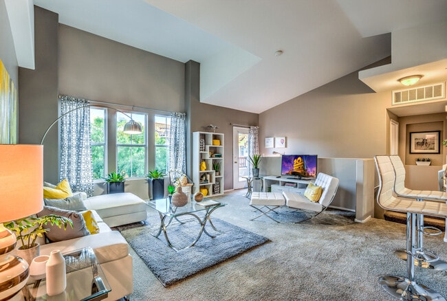 Building Photo - Aspire at Tesora