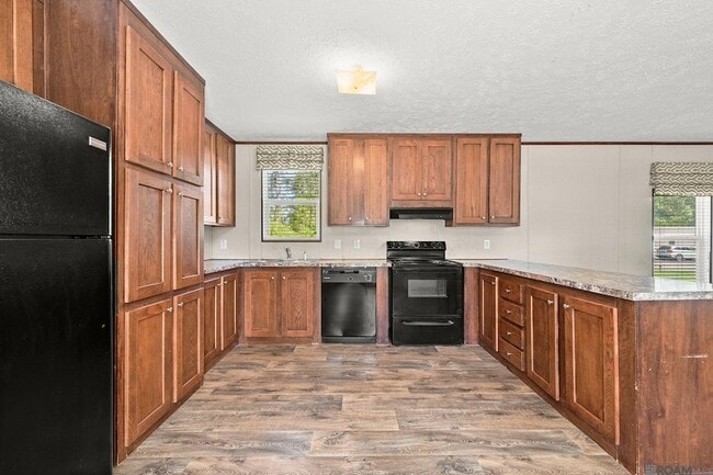 Photo - 27848 Frindik Ln