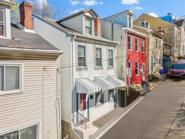 Building Photo - 39 Welsh Way