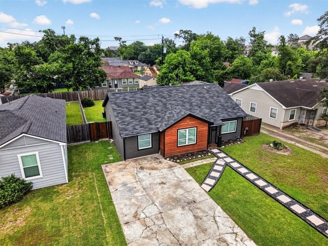 Photo - 3863 Arbor St