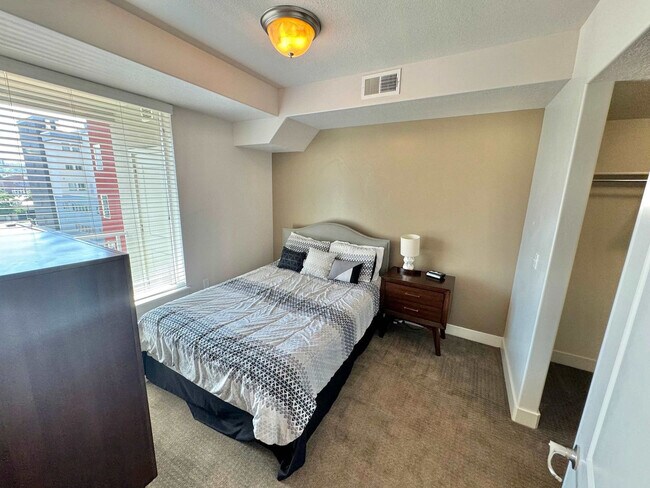 Photo - 460 E 400 S Unit SI ID1389265P