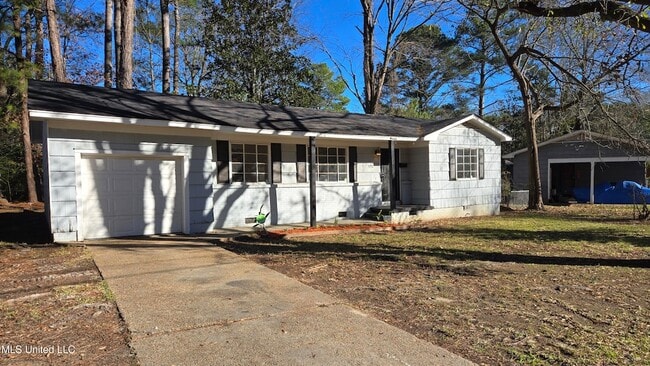 Building Photo - 512 Woodward Ave