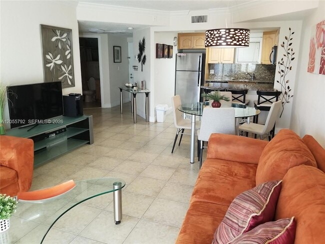 Photo - 8290 Lake Dr Unit 440