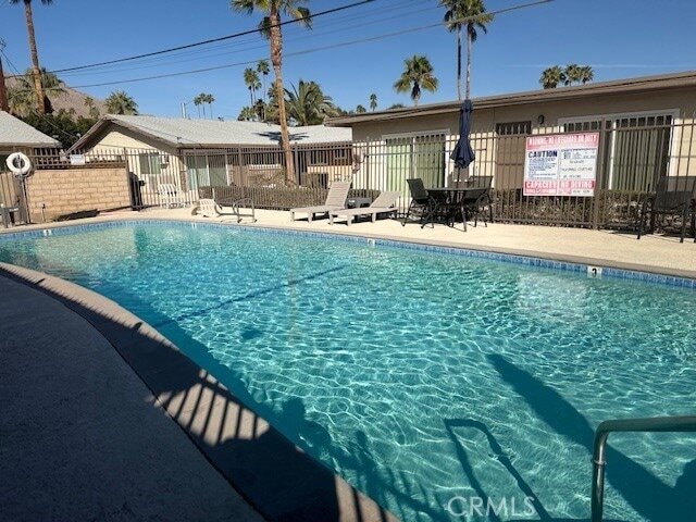 Building Photo - 685 E Vista Chino Unit 8