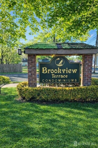 Building Photo - 289 Main St Unit 6G