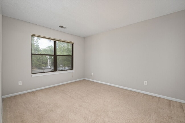 Photo - Sunstone Apartments