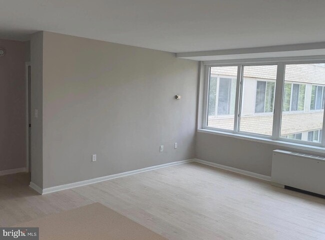 Photo - 922 24th St NW Unit 521