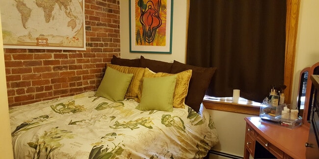 Photo - The Elmwood Village Apartments
