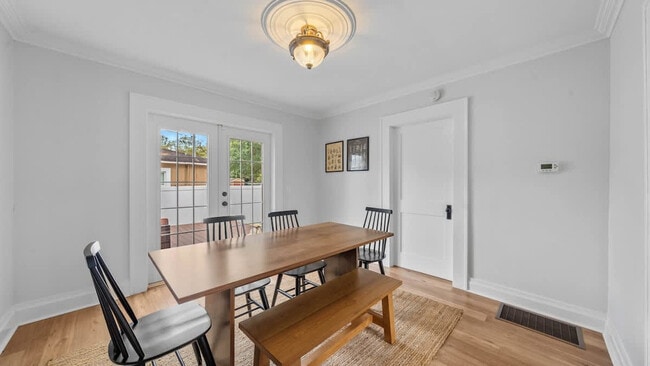 Photo - 720 1/2 W Woodlawn Ave Unit ID1271939P