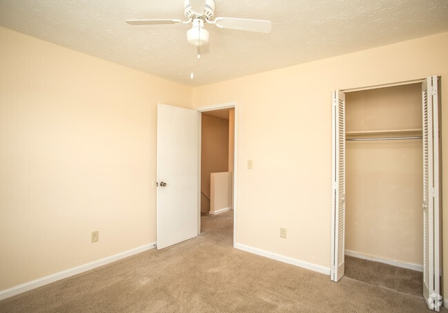 2BR, 1.5BA - 1,100 SF - Northcreek