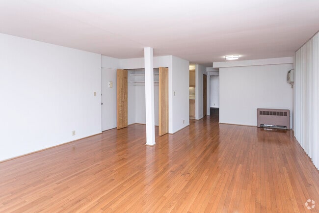 1BR, 1BA - 733 SF - Amber's Red Run Apartments