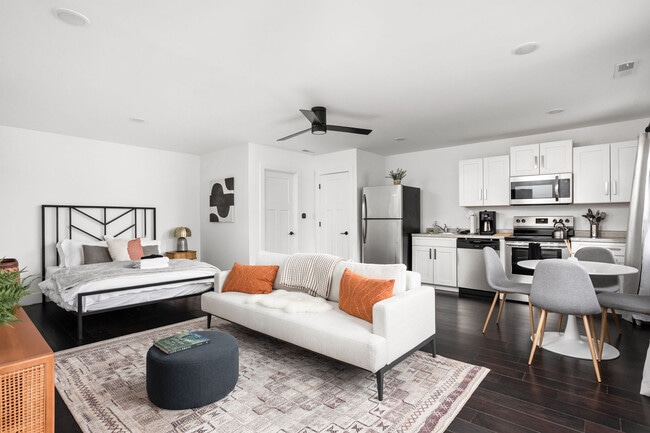 Building Photo - 1409 Linden St Unit ID1028898P