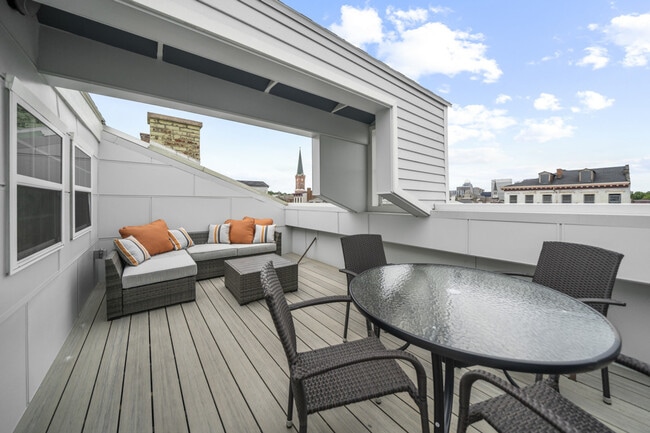 Photo - 122 W Elder St Unit ID1056110P