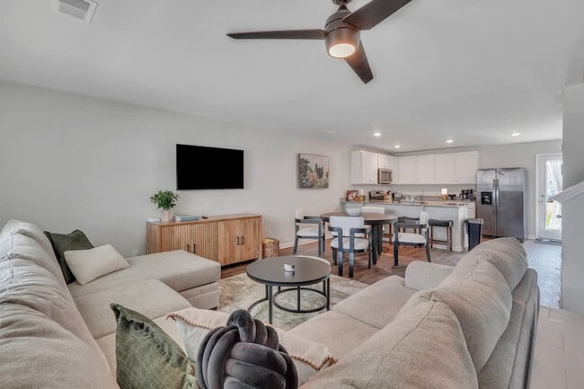 Photo - 315 Dogwood Cir Unit ID1244815P