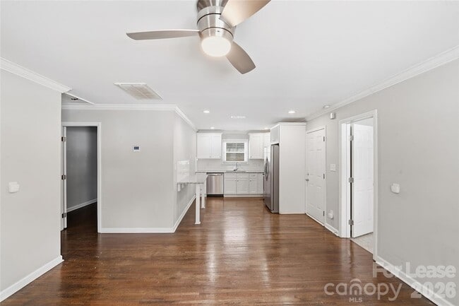 Photo - 2521 Dora Dr