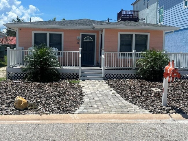 Building Photo - 5 82nd Ave