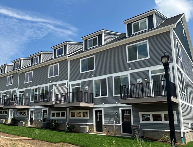 Photo - 2776 Bristol Rdg Dr Unit 37