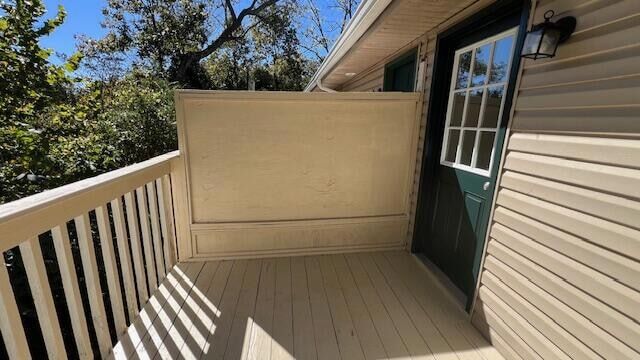 Photo - 120 Wolfe St