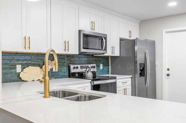 Photo - 425 Jefferson Ave Unit ID1044398P