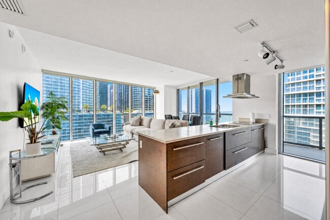 Photo - 485 Brickell Ave Unit SI FL17-ID1522104P