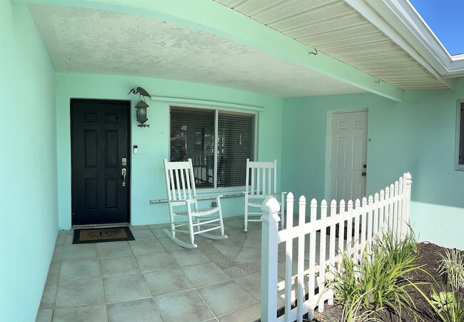 Photo - 2725 SE 2nd Ct