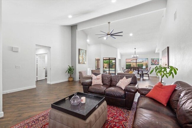 Photo - 10628 E Cinnabar Ave
