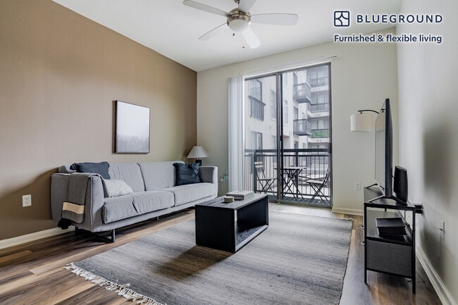 Building Photo - 11501 Century Oaks Terrace Unit FL3-ID304